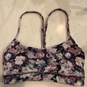 Lululemon Flow Y Sports Bra Size 6